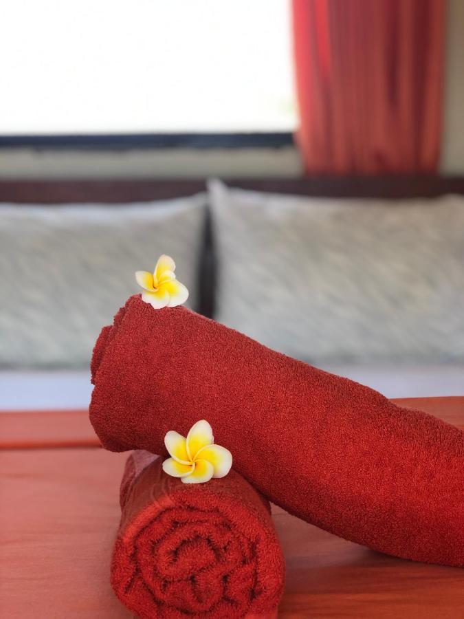 Tira Amed Homestay Bagian luar foto