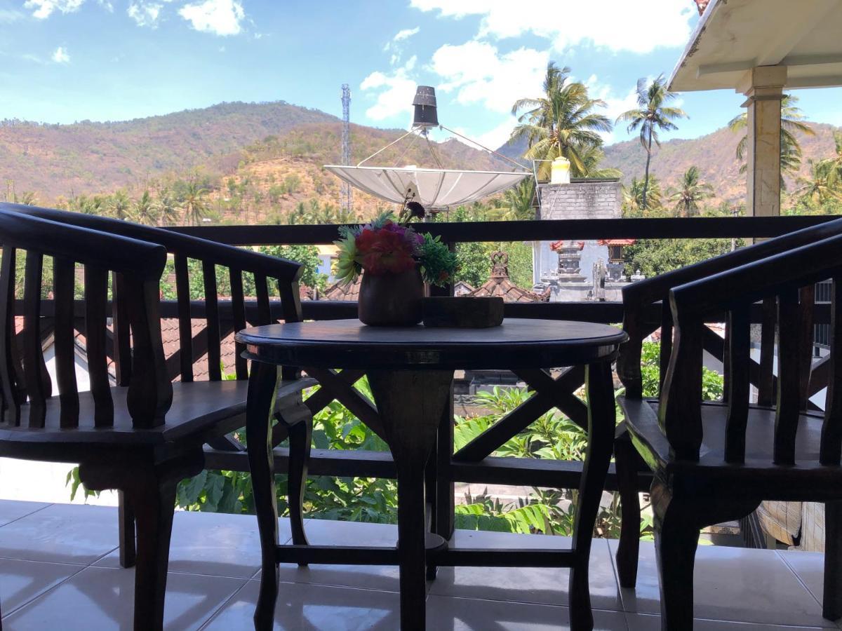Tira Amed Homestay Bagian luar foto