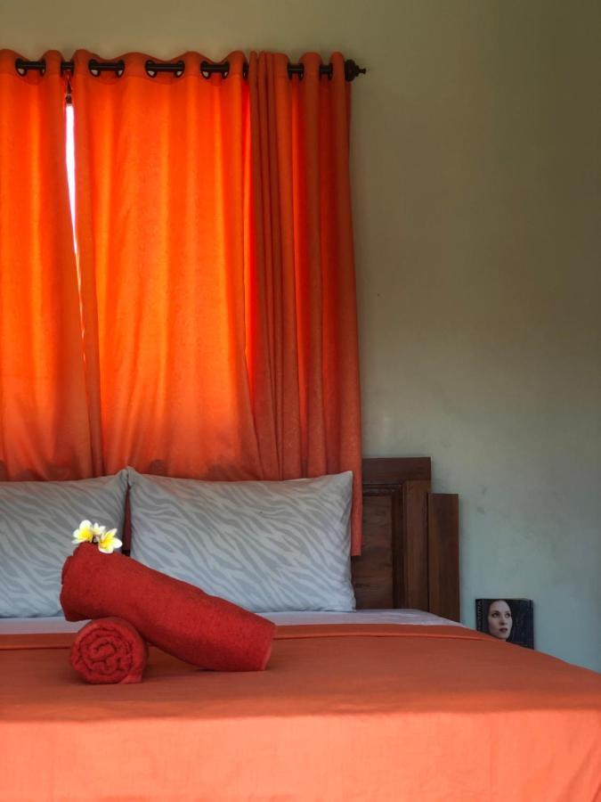 Tira Amed Homestay Bagian luar foto