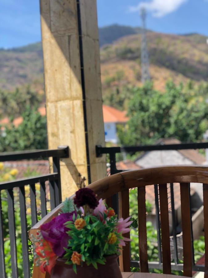 Tira Amed Homestay Bagian luar foto