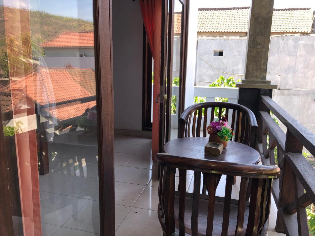 Tira Amed Homestay Bagian luar foto