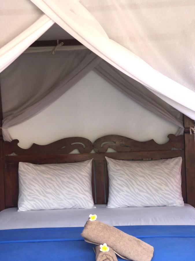 Tira Amed Homestay Bagian luar foto