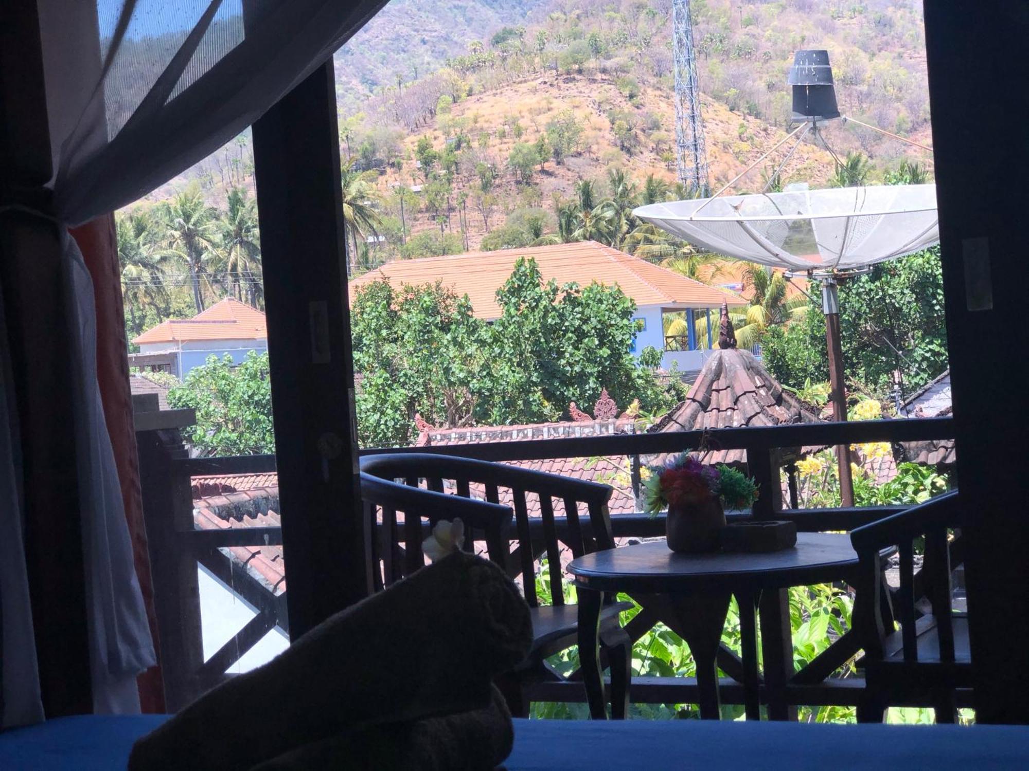 Tira Amed Homestay Bagian luar foto