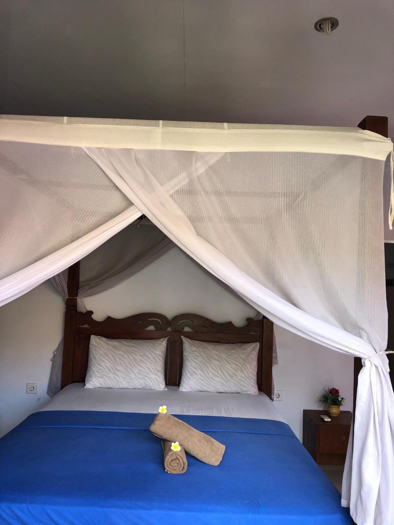 Tira Amed Homestay Bagian luar foto