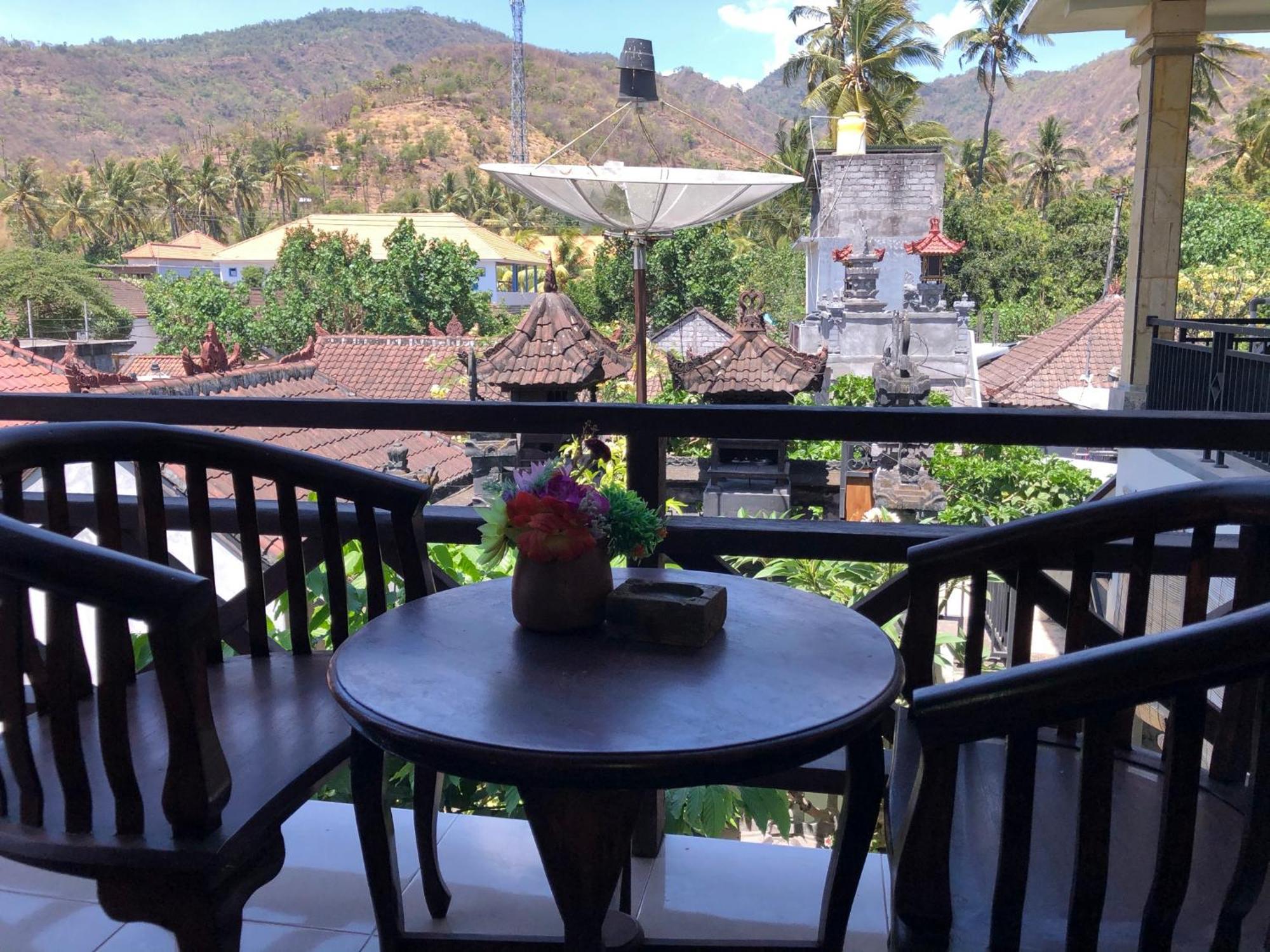 Tira Amed Homestay Bagian luar foto