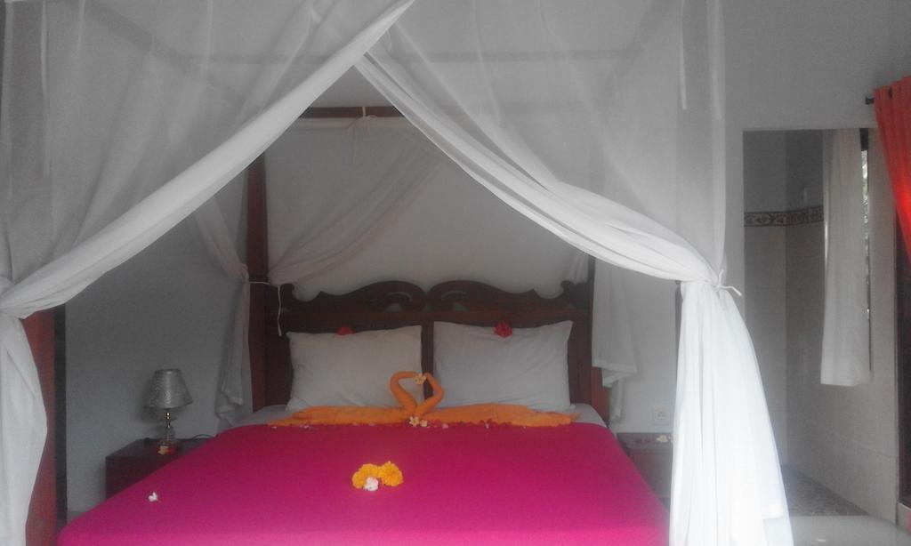 Tira Amed Homestay Bagian luar foto
